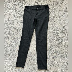 Very nice leggings, size small strechy material